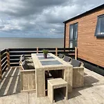 Traumlage Wattenmeer: Luxus-chalet Mit Meerblick